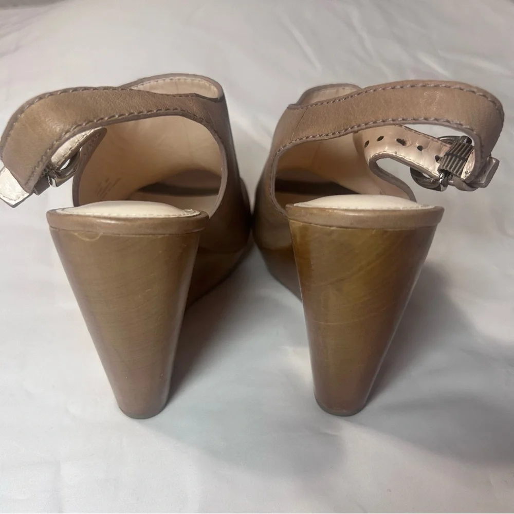 Coach Jade Beige Leather Wedge Sandals.8B - Picture 8 of 16